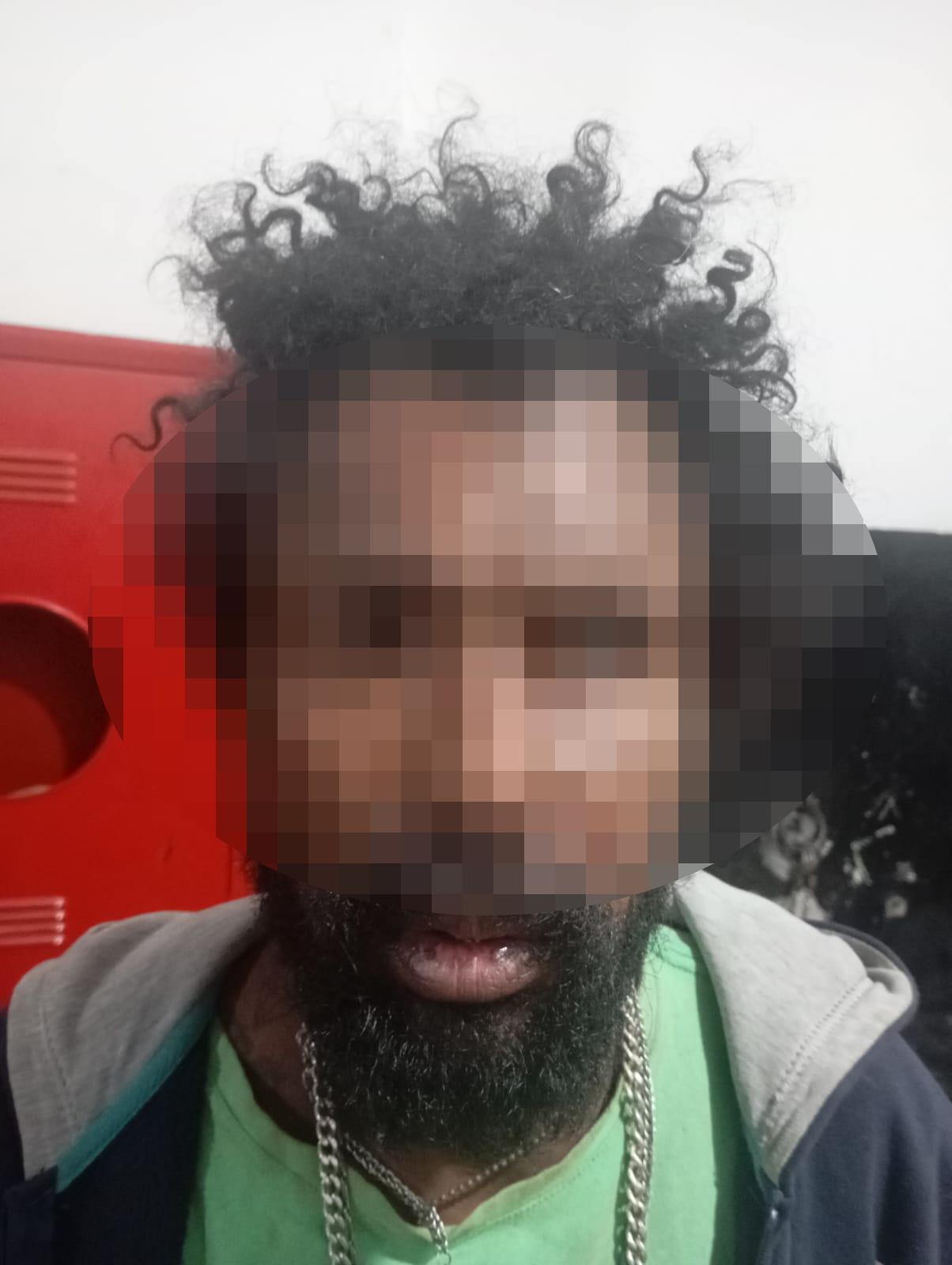 NEM DORMIR AO LADO DE GALO PODE MAIS: “Cochilo” chama atenção e homem acaba preso em Três Lagoas onde tudo acontece NEM DORMIR AO LADO DE GALO PODE MAIS: “Cochilo” chama atenção e homem acaba preso em Três Lagoas onde tudo acontece