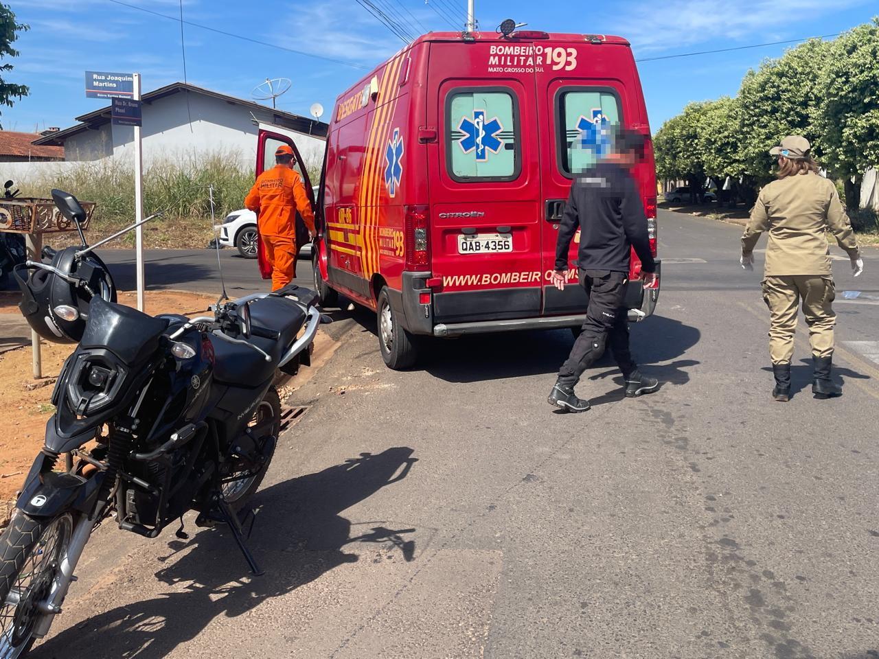 VJA O VÍDEO: Funcionário de empresa de segurança privada fica ferido em acidente no bairro Santos Dumont em Três Lagoas VJA O VÍDEO: Funcionário de empresa de segurança privada fica ferido em acidente no bairro Santos Dumont em Três Lagoas