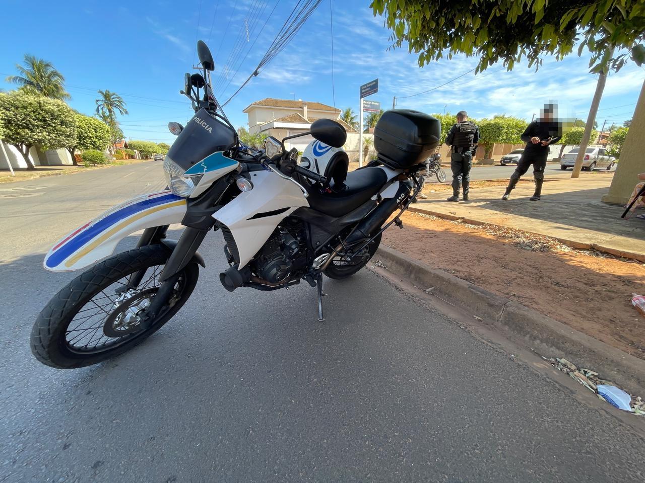 VJA O VÍDEO: Funcionário de empresa de segurança privada fica ferido em acidente no bairro Santos Dumont em Três Lagoas VJA O VÍDEO: Funcionário de empresa de segurança privada fica ferido em acidente no bairro Santos Dumont em Três Lagoas
