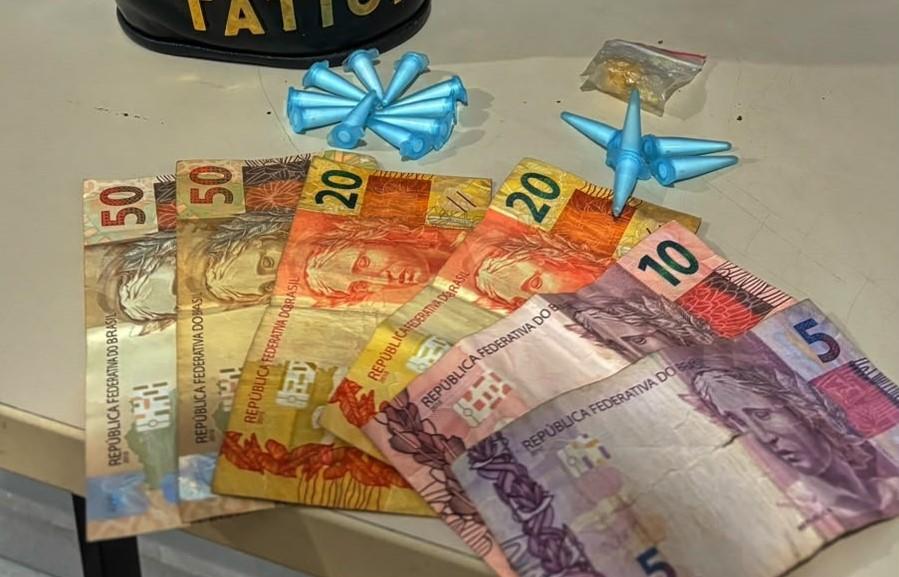 Uma semana depois, caiu de novo: Adolescente de 17 anos é apreendido pela Força Tática com cocaína e crack nos “Predinhos” de Três Lagoas
