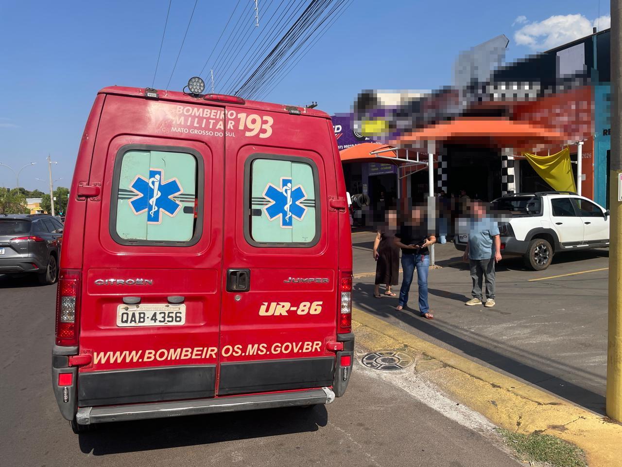 Susto em loja de auto peças: Funcionário é resgatado pelos Bombeiros após incêndio em Três Lagoas Susto em loja de auto peças: Funcionário é resgatado pelos Bombeiros após incêndio em Três Lagoas