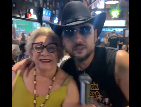 VEJA O VÍDEO: Do sertanejo ao rock: A apenas 150 km de Três Lagoas, cidade paulista vira opção para curtir boa música e sair da rotina no feriadão VEJA O VÍDEO: Do sertanejo ao rock: A apenas 150 km de Três Lagoas, cidade paulista vira opção para curtir boa música e sair da rotina no feriadão