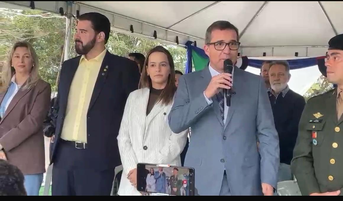 Autoridades e forças de segurança prestigiam desfile de 7 de Setembro na Lagoa Maior