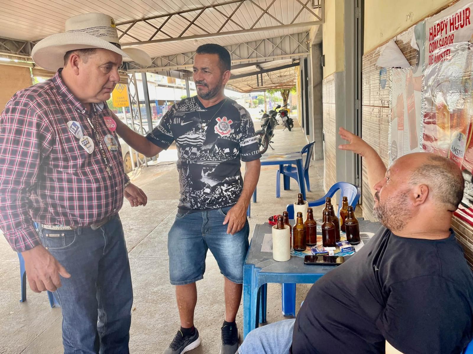 Campanha eleitoral começa a ganhar as ruas com caminhada de candidatos em Três Lagoas Campanha eleitoral começa a ganhar as ruas com caminhada de candidatos em Três Lagoas