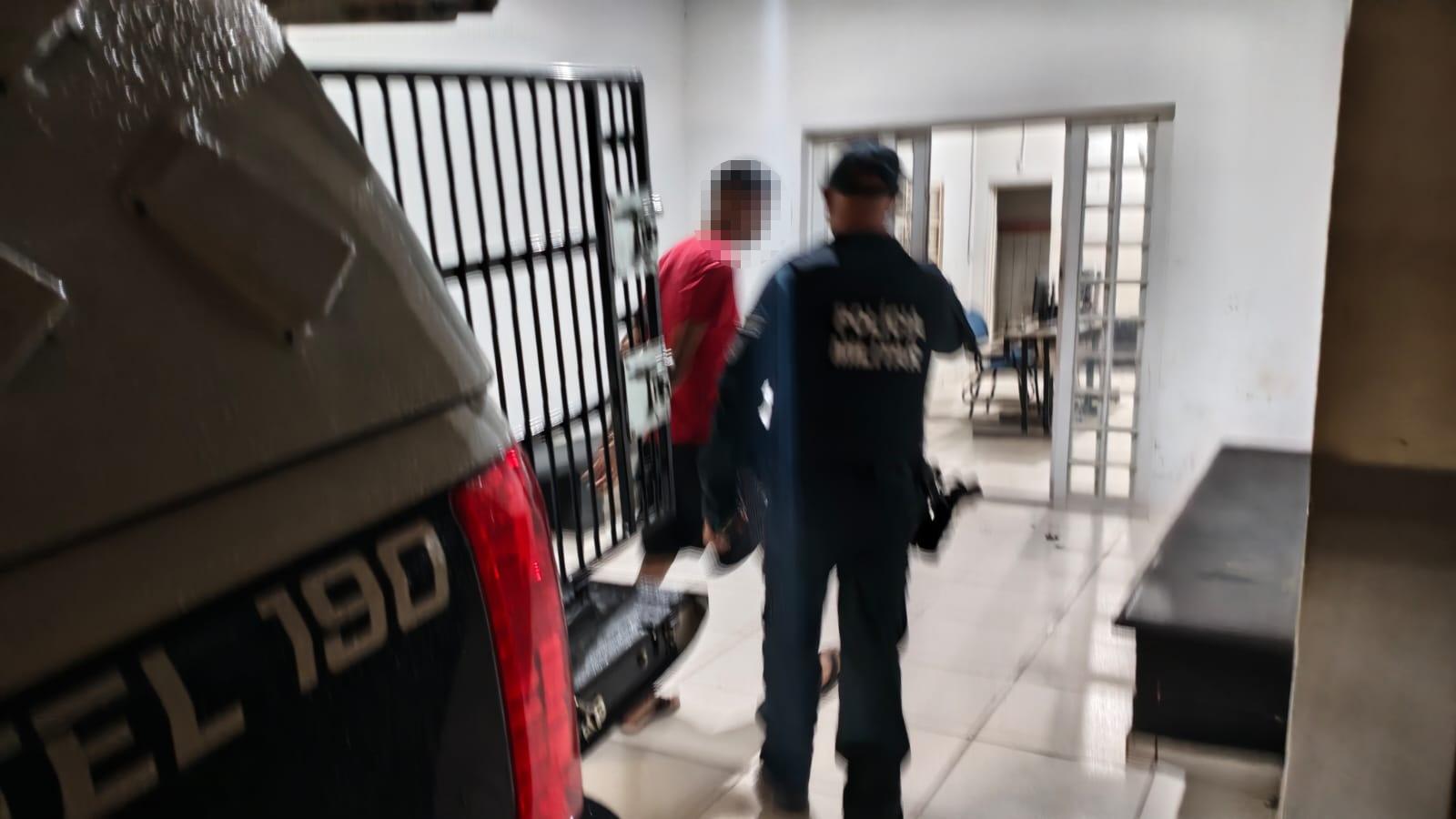 Tentou dar uma de “Brabão” pra cima da polícia e ocorrência não termina bem: Foragido por furto acaba preso em Três Lagoas