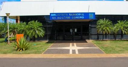 “Na era da inteligência artificial, três-lagoenses ainda frequentam biblioteca? Conheça o espaço gratuito da cidade”