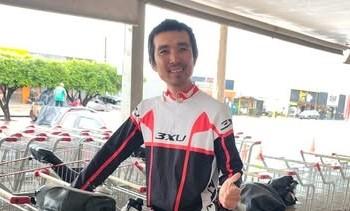 Atenção mulheres de Três Lagoas: Japonês que roda o mundo de bicicleta está chegando à cidade e procura uma companheira para dividir a aventura