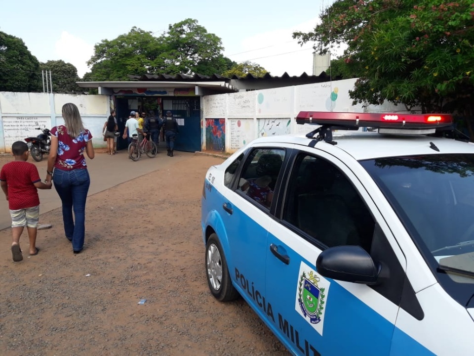 Urna da seção 6, localizada na Escola Dom Aquino Corrêa, é interditada