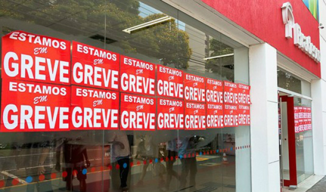 Greve dos bancários completa 14 dias e segue por tempo indeterminado