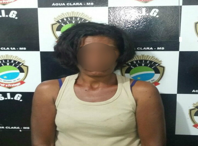 Mulher mata namorado a machadadas e queima o corpo em Água Clara/MS