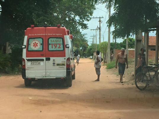 Viatura Alfa do Samu é chamada para atender ocorrência no bairro Vila Haro 
