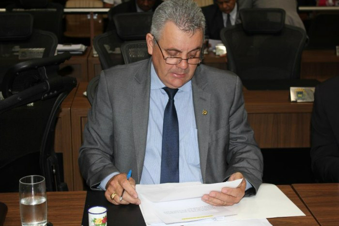 Angelo Guerreiro pede a pavimentação do acesso ao Instituto Federal Angelo Guerreiro pede a pavimentação do acesso ao Instituto Federal