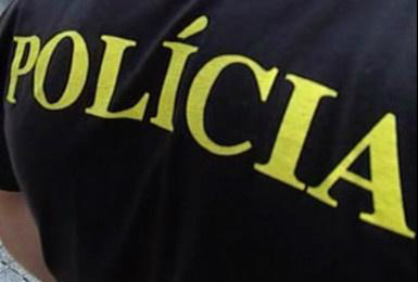 Polícia procura assaltantes da moto YBR de cor preta 