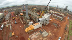 Petrobras divide recursos e fábrica só terá 4,6 milhões Petrobras divide recursos e fábrica só terá 4,6 milhões