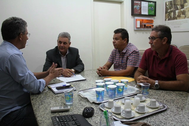 Prefeito Guerreiro quer reforçar trabalho na cidade com apoio de internos da Colônia Penal