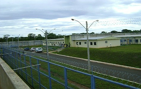 Presídio que teve 3 fugas neste sábado enfrentou nova tentativa na madrugada Presídio que teve 3 fugas neste sábado enfrentou nova tentativa na madrugada