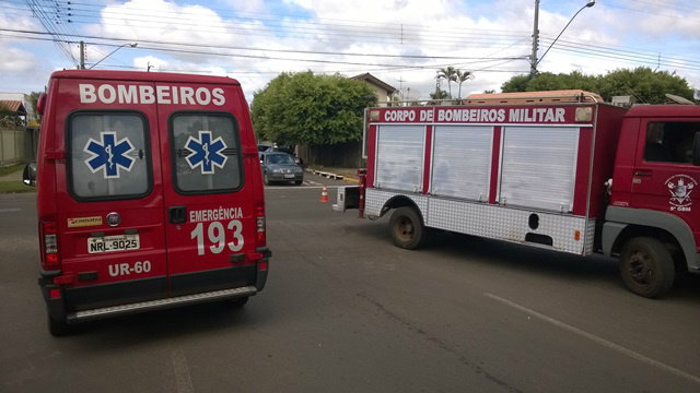 Acidente entre carro e bicicleta deixa ciclista ferida Acidente entre carro e bicicleta deixa ciclista ferida
