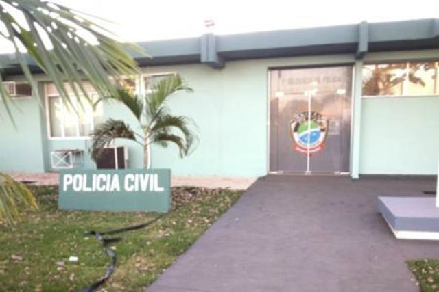 Idosa de 76 anos tem residência invadida por bandidos e acaba amarrada durante roubo Idosa de 76 anos tem residência invadida por bandidos e acaba amarrada durante roubo