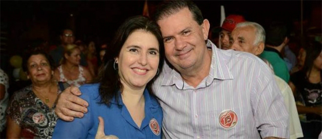 Líder do PMDB quer trocar Assembleia pela Câmara e ficar perto da esposa no Congresso