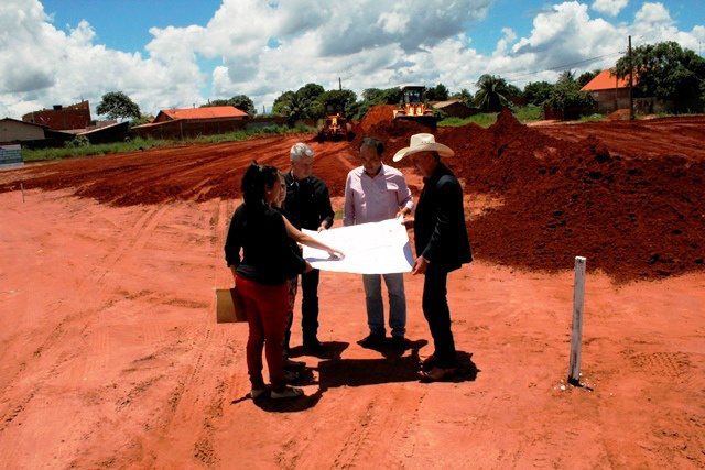 Prefeitura dá andamento à construção de duas CEI’s que estavam paradas Prefeitura dá andamento à construção de duas CEI’s que estavam paradas