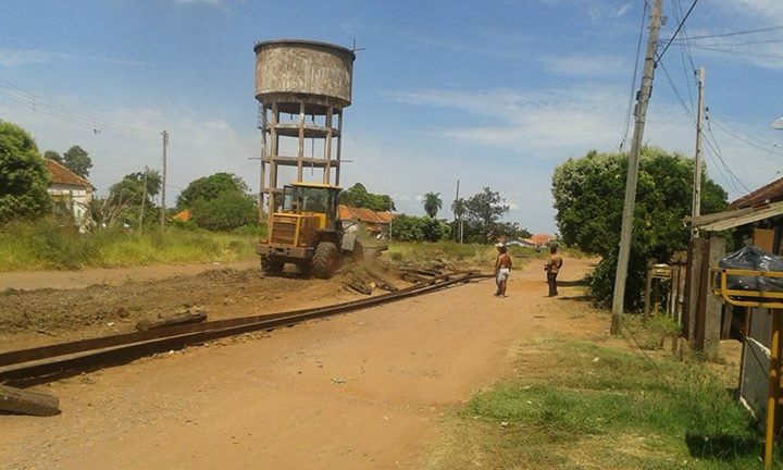Trilhos na área central de Três Lagoas começam a ser retirados 