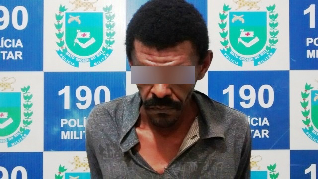 Velho conhecido da polícia por possuir passagens de furto é flagrado com botijões de gás