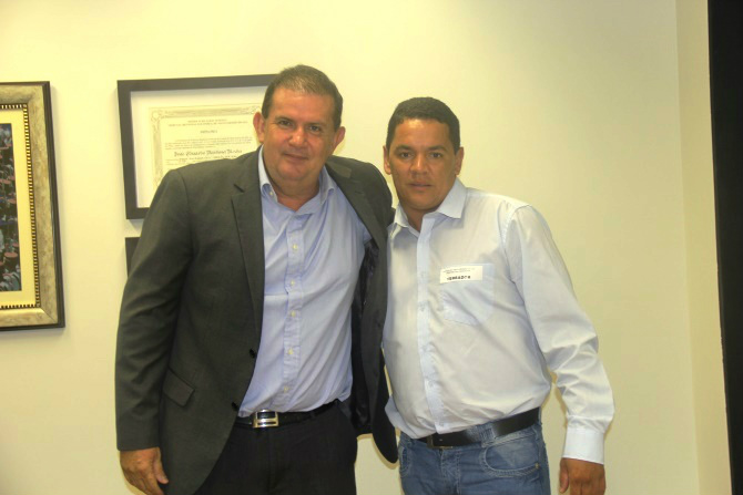 Deputado Eduardo Rocha recebe vereador do município de Três Lagoas Deputado Eduardo Rocha recebe vereador do município de Três Lagoas