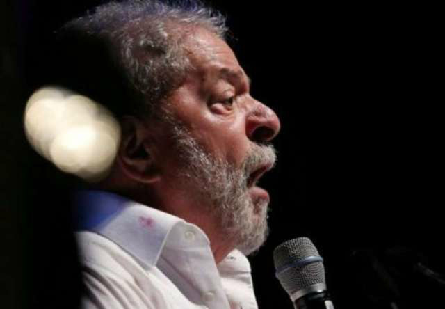 Acusado de tentar obstruir Lava Jato, Lula depõe nesta terça