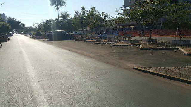 Av. Eloy Chaves tem um único cruzamento reasfaltado com espessura diferenciada