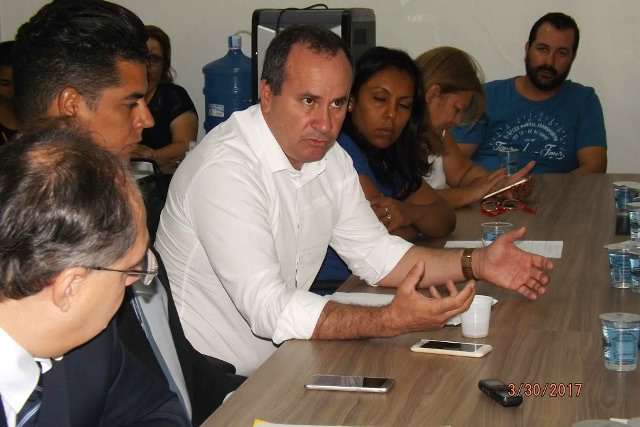 Diretor da Central Park agora diz que fará mudanças na zona azul Diretor da Central Park agora diz que fará mudanças na zona azul