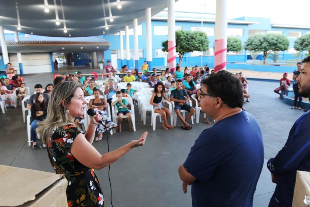Famílias dos CRAS São João e Ana Maria Moreira ganham Cestas de Natal Famílias dos CRAS São João e Ana Maria Moreira ganham Cestas de Natal