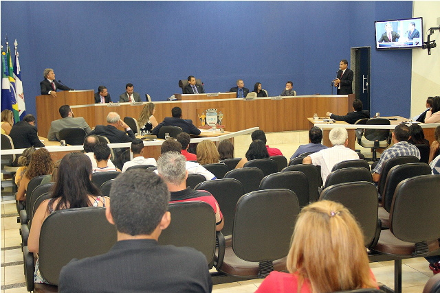Vereadores pedem bom senso nas exonerações na prefeitura