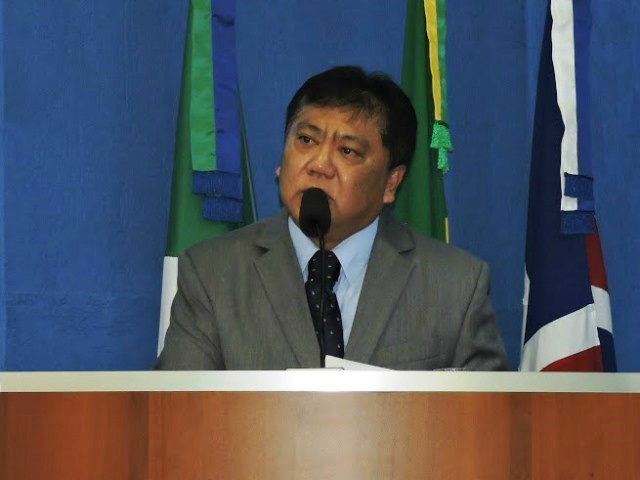 Vereadores defendem comenda para professores e ampliação de licença paternidade