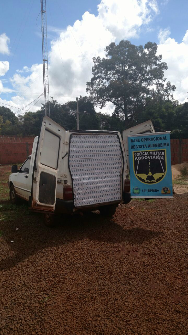 Condutor abandona veículo carregado com cigarro contrabandeado 