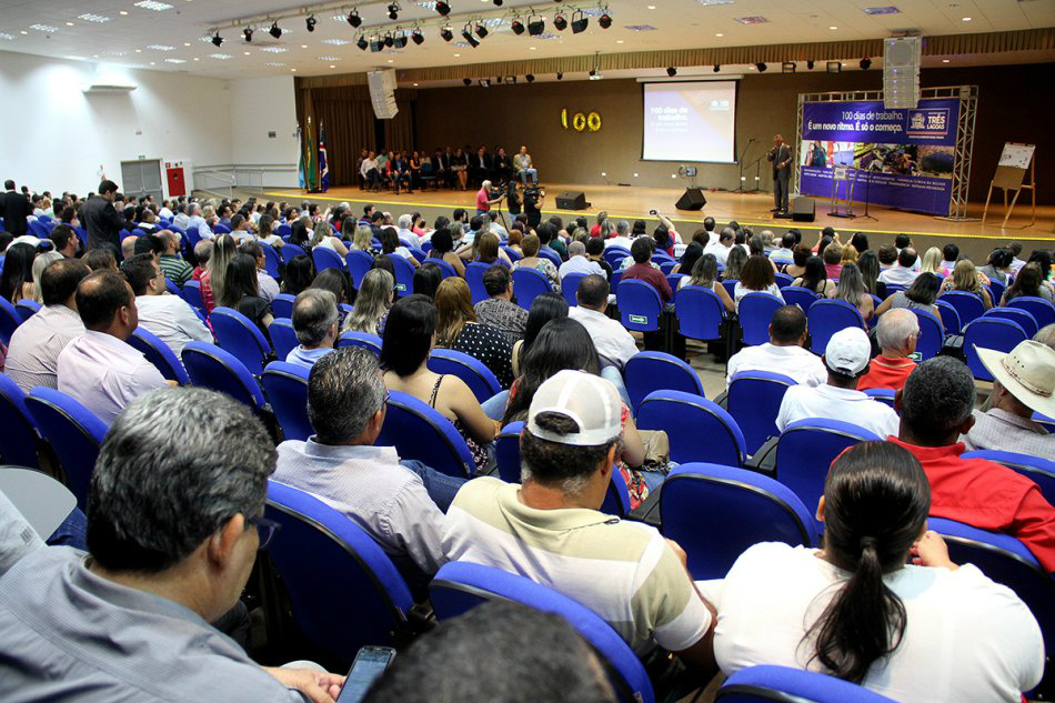 Guerreiro comemora 100 dias de governo prestando contas à população Guerreiro comemora 100 dias de governo prestando contas à população