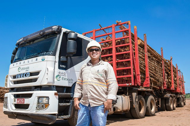 Eldorado Brasil oferece 29 vagas de trabalho para motoristas de Tritrem