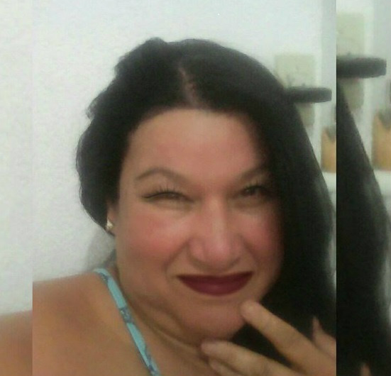 Jovem que assassinou ex sogra a tiros na frente do filho de 2 anos está foragido