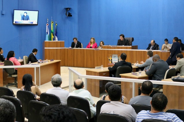 Câmara prestará homenagem a policiais e bombeiros anualmente