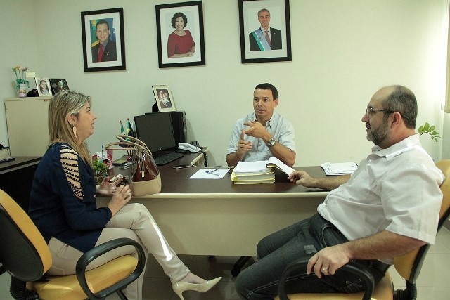 Comissão ouve diretora de meio ambiente sobre coleta seletiva de lixo