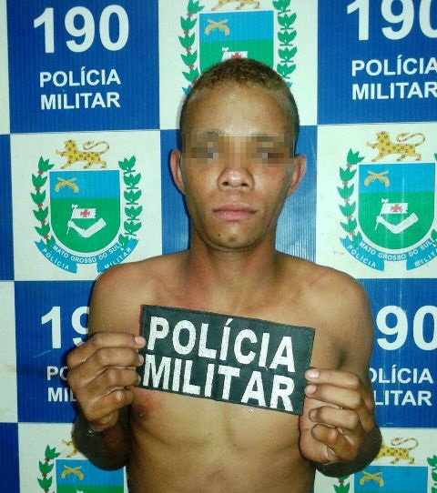 Jovem de 23 anos agride idoso de 94 anos