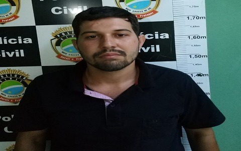 Preso por atropelar e matar a namorada estava com outra mulher no veículo