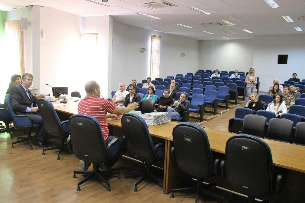 Ceca aprova licenças para pequena usina hidrelétrica em Três Lagoas Ceca aprova licenças para pequena usina hidrelétrica em Três Lagoas