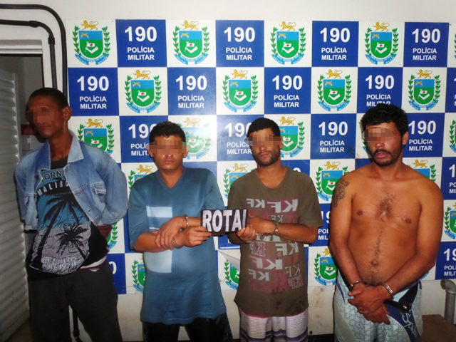Assaltantes que bateram em camionete pegaram carro escondido em oficina Assaltantes que bateram em camionete pegaram carro escondido em oficina