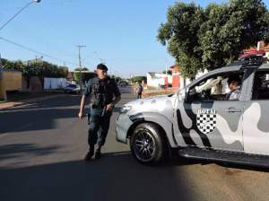 'Vim me despedir': ex-marido invade casa para matar mulher e arma falha