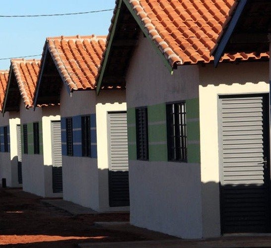 Donos de casas populares têm mais uma chance de regularizar a situação Donos de casas populares têm mais uma chance de regularizar a situação