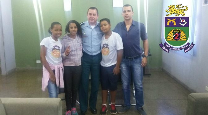 Comandante do 2° BPM recebe a visita de alunos do Programa Social Educa Comandante do 2° BPM recebe a visita de alunos do Programa Social Educa