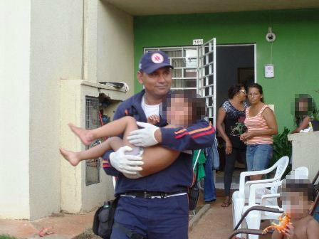 Criança de 03 anos é socorrida pelo SAMU após acidente ocorrido no Novo Oeste  