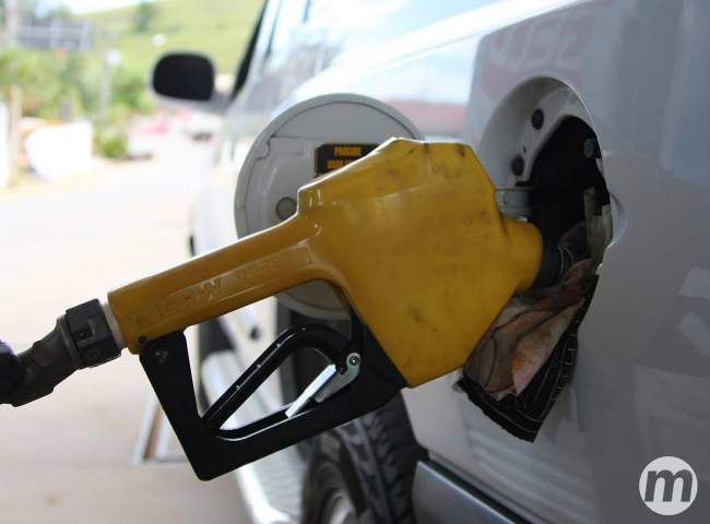 CPI aponta irregularidades na venda de combustíveis CPI aponta irregularidades na venda de combustíveis