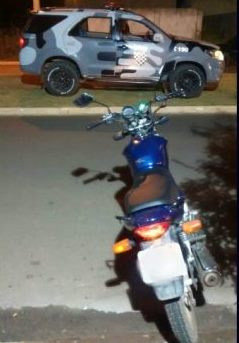Policiais Militares recuperam moto furtada