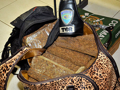 Adolescente apreendida com drogas em Araçatuba pegou maconha em Três Lagoas 